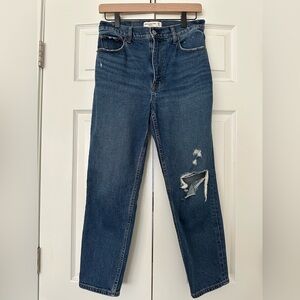 Abercrombie & Fitch mom high rise Jeans